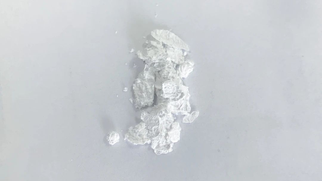 3,29-二苯甲?；闃侨识紎389122-01-4